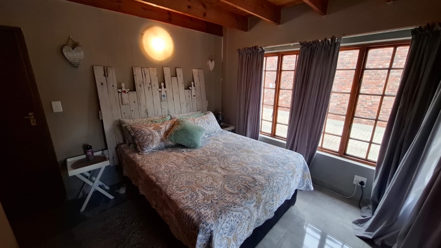 4 Bedroom Property for Sale in Vaal Park North West